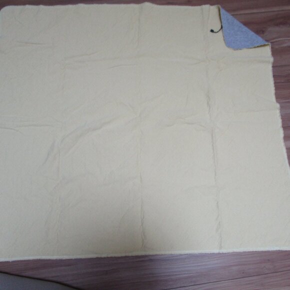 1+ in the family yellow and grey textured beautiful reversible blanket EUC - Picture 9 of 16